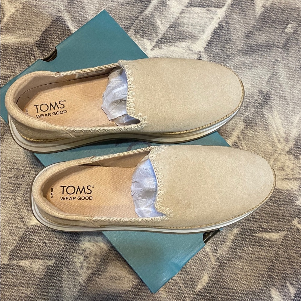 Toms Beige Slip-On Women's Shoes - Picture 2 of 5